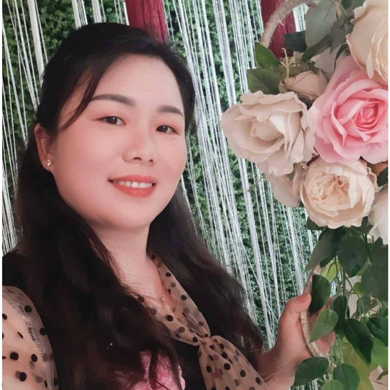 Hồng Thắm